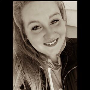 Meet your Posher, Kiara